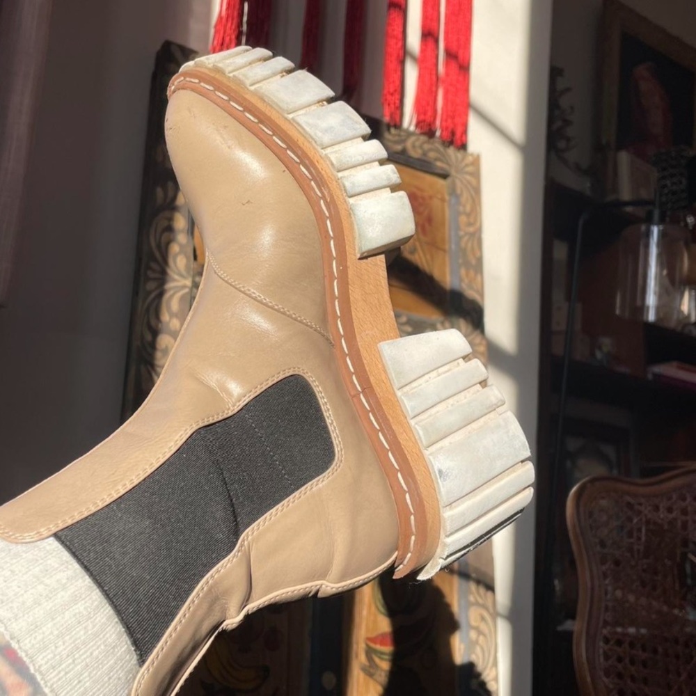 Stella McCartney Chelsea Boots - Picture 2 of 6